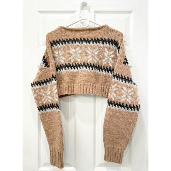 Urban Outfitters Cropped Fair Isle Sweater - Picture 2 of 15